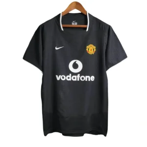 Retro Manchester United Away Football Shirt 2003/2004